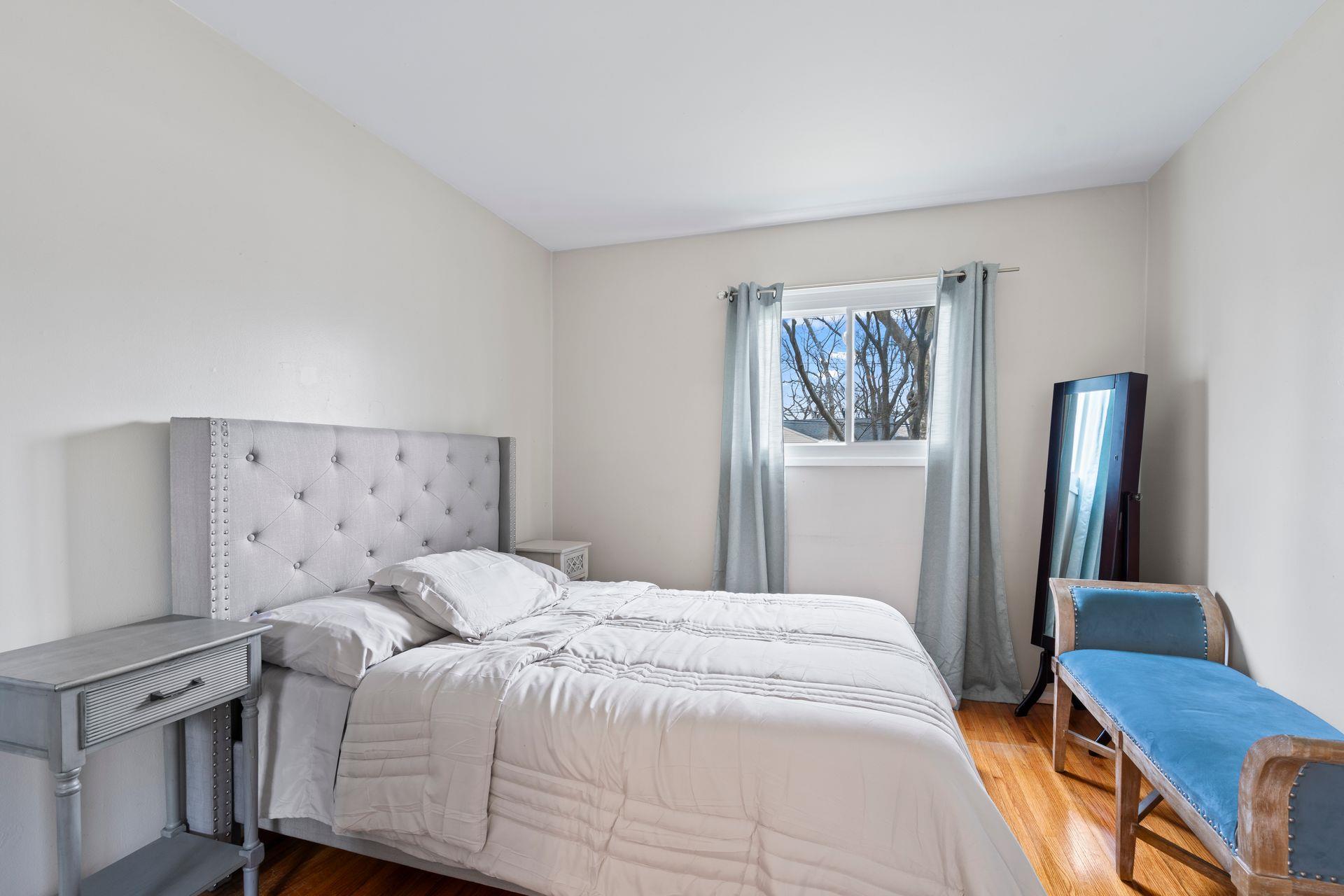 1031 Westminster Avenue, Dix Hills, New York image 13