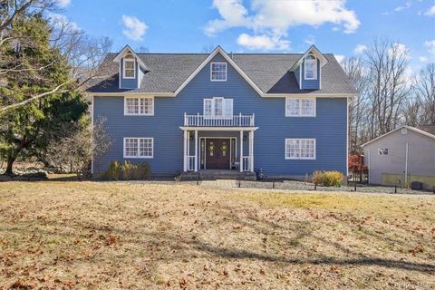 Photo of 10 High Tor Road, New City, NY 10956 (MLS # 923912)