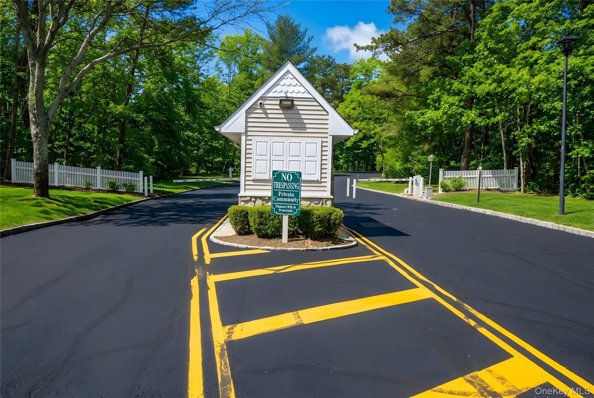 359 Colonial Circle 359