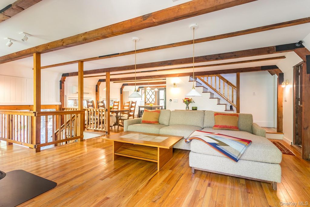 Photo of 18 Niles Drive, Woodstock, NY 12498 (MLS # 921450)