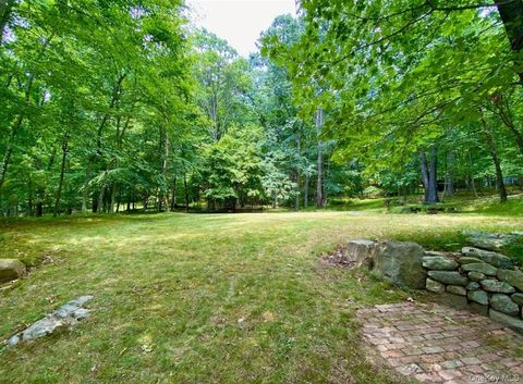 Homes For Sale - 157 Johnsontown Road<br/> Rockland County, Sloatsburg, NY 10974