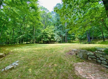 157 Johnsontown Road Sloatsburg NY 10974