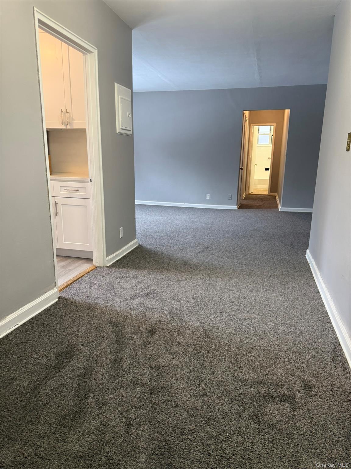 175 Bryant Avenue 1J