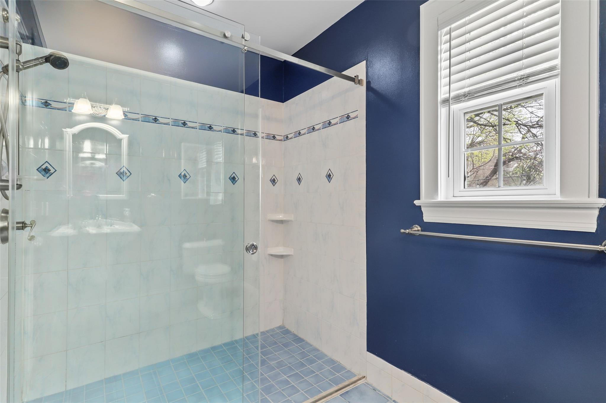 184 Dante Avenue, Tuckahoe, New York image 15