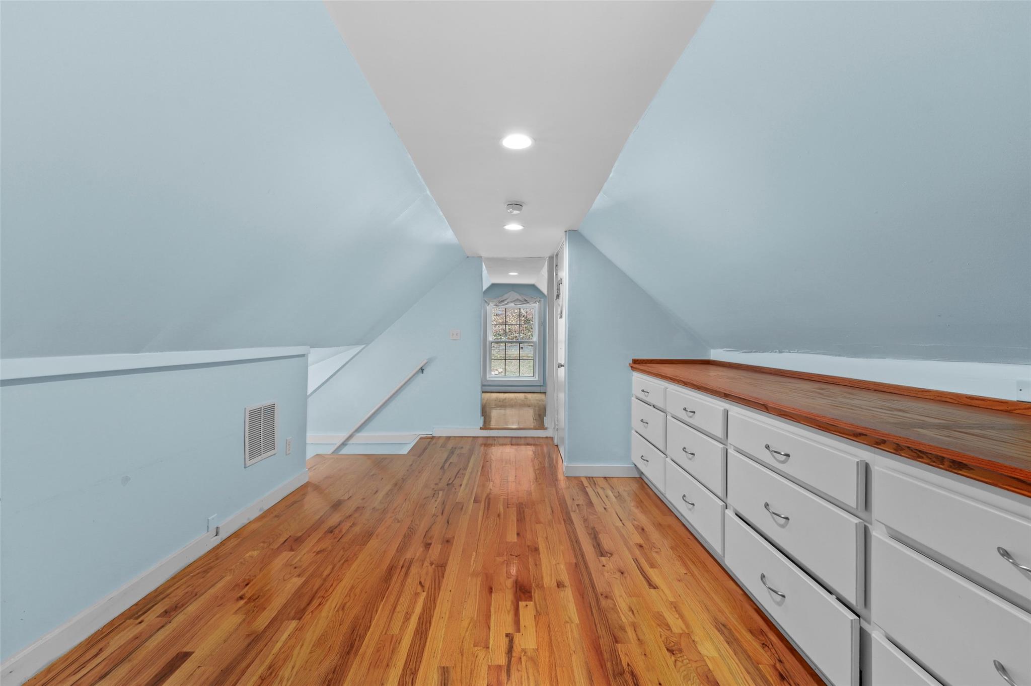 184 Dante Avenue, Tuckahoe, New York image 24