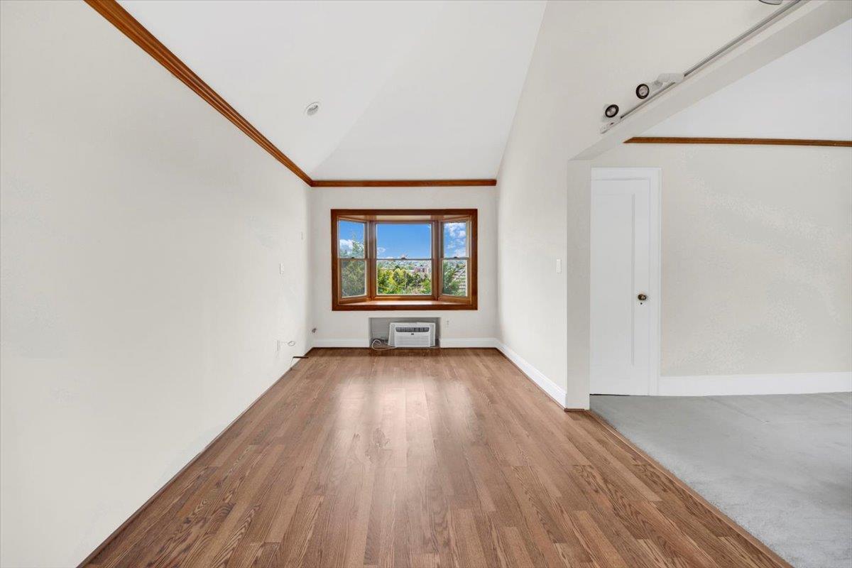 12 Pilgrim Avenue, Yonkers, New York image 17