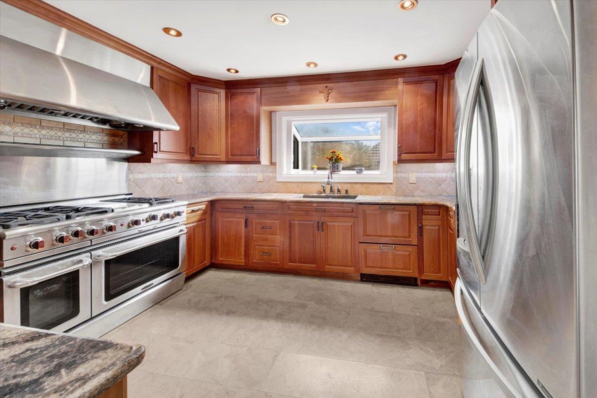 12 Pilgrim Avenue, Yonkers, New York image 11