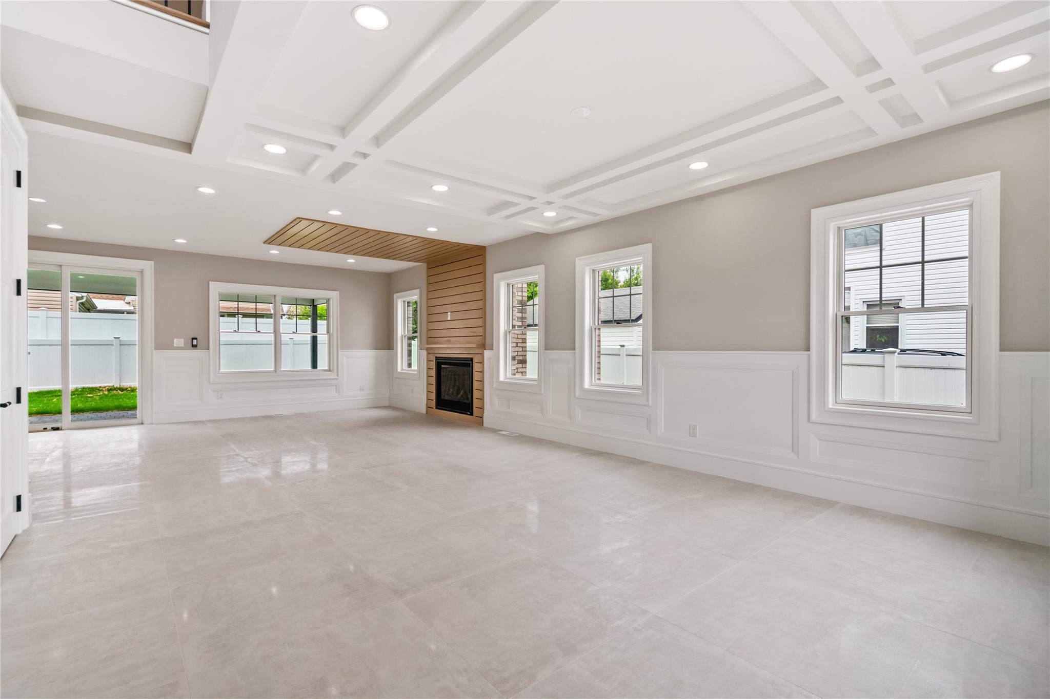 78 Shafter Avenue, Albertson, New York image 4