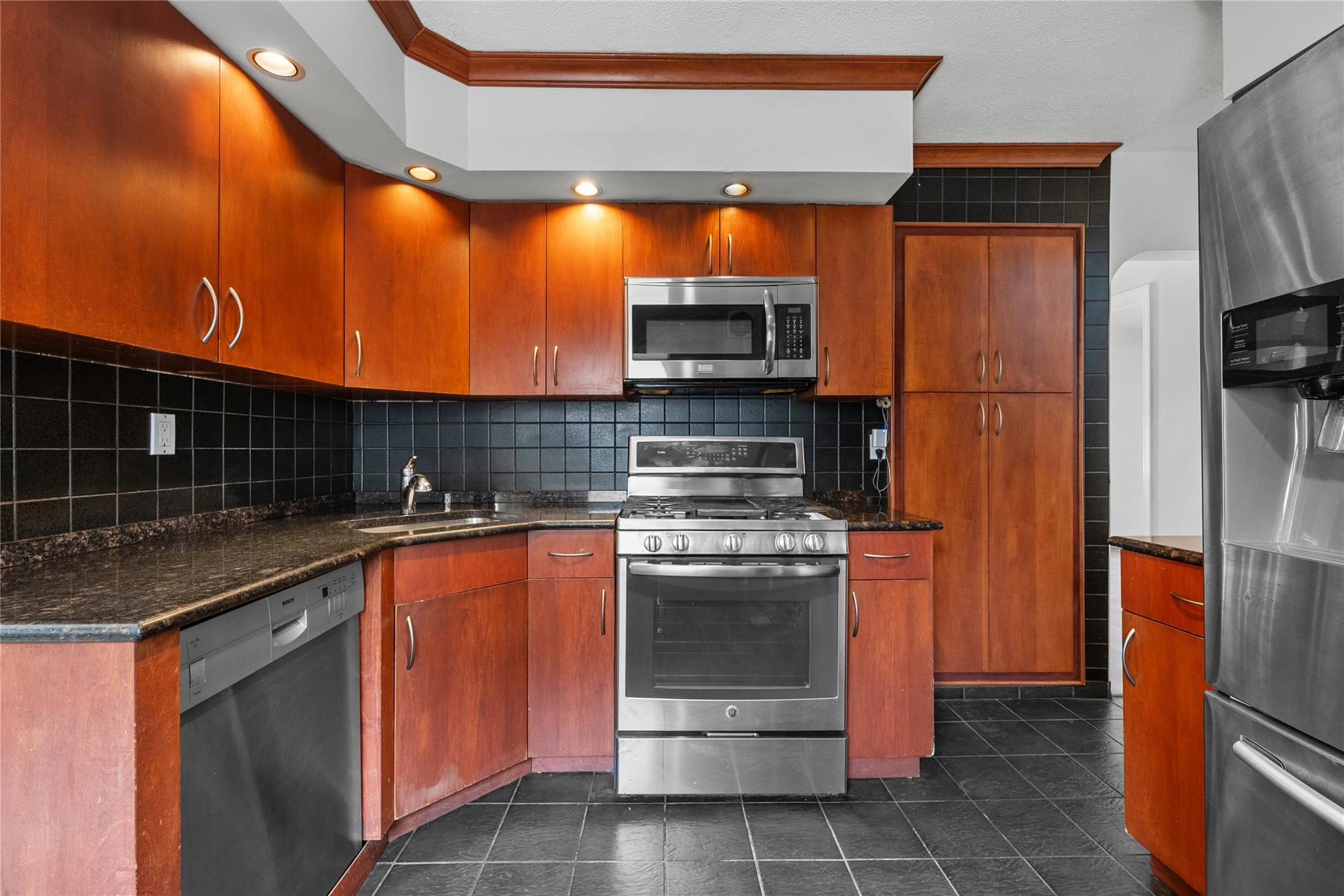56-15 214th Street St, Bayside, New York image 6