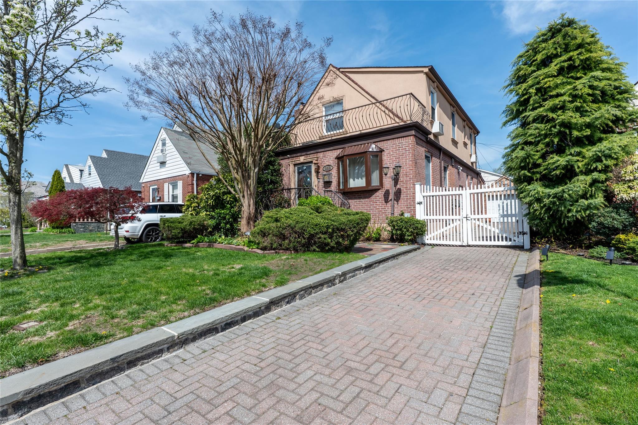 56-15 214th Street St, Bayside, New York image 19