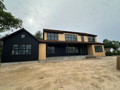 25 Liberty Street Westhampton Beach NY 11978