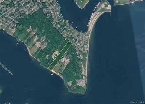 Photo of 38 Old Neck Road S, Center Moriches, NY 11934 (MLS # 989820)