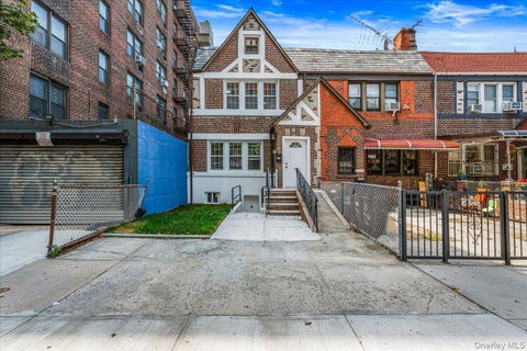 Multifamily For Sale - 3456 70th Street<br/> Queens County, Jackson Heights, NY 11372