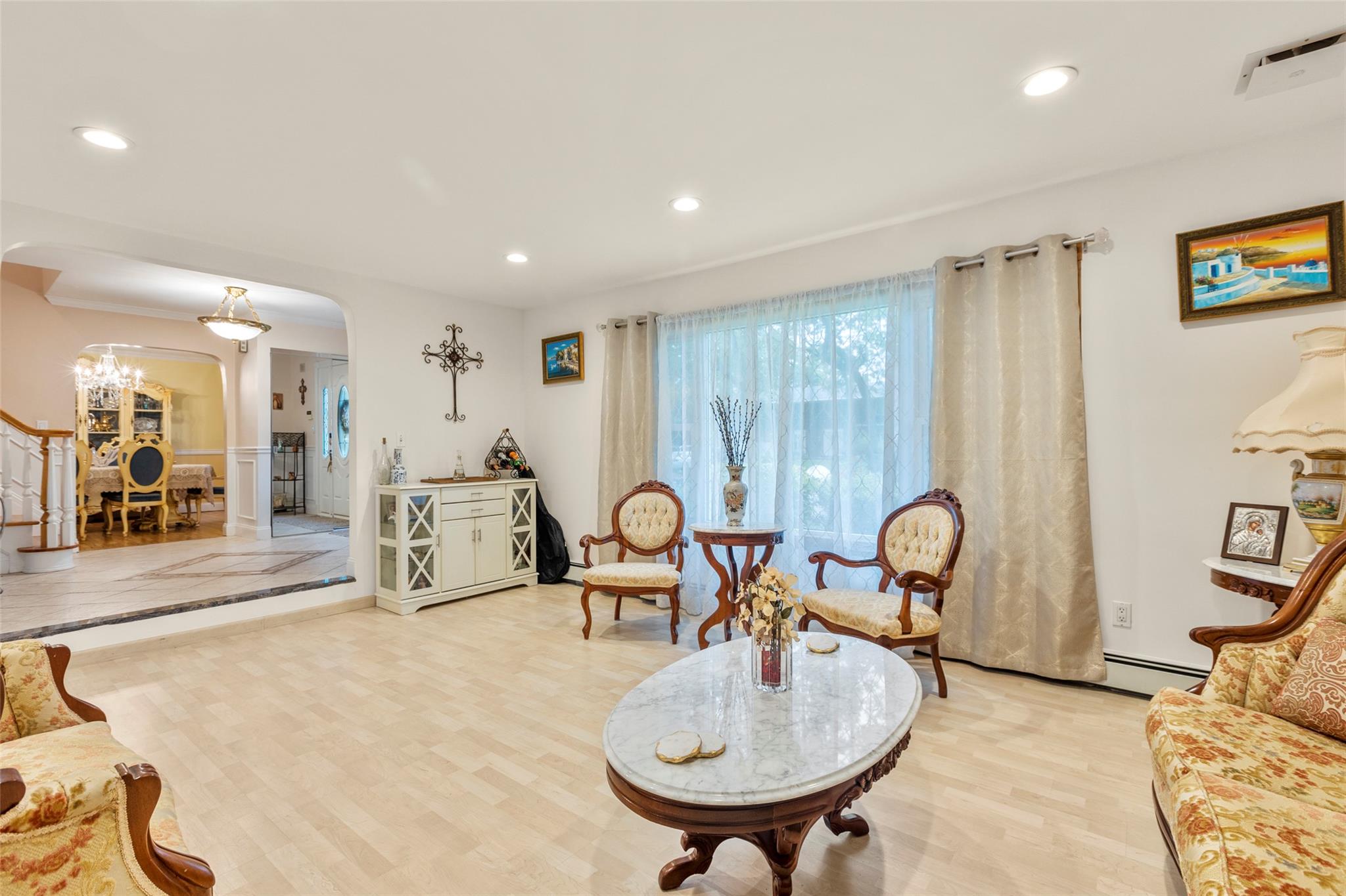 8 Wichard Boulevard, Commack, New York image 7