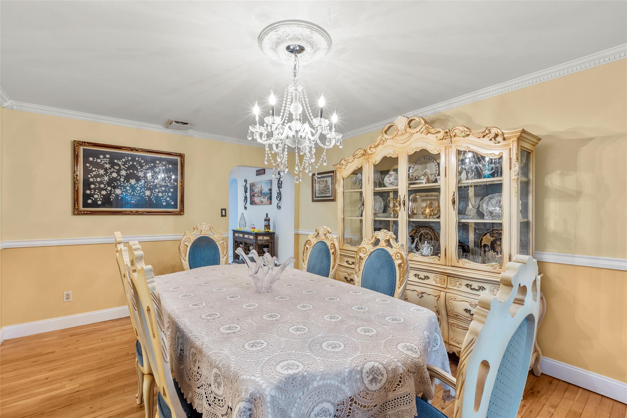 8 Wichard Boulevard, Commack, New York image 5