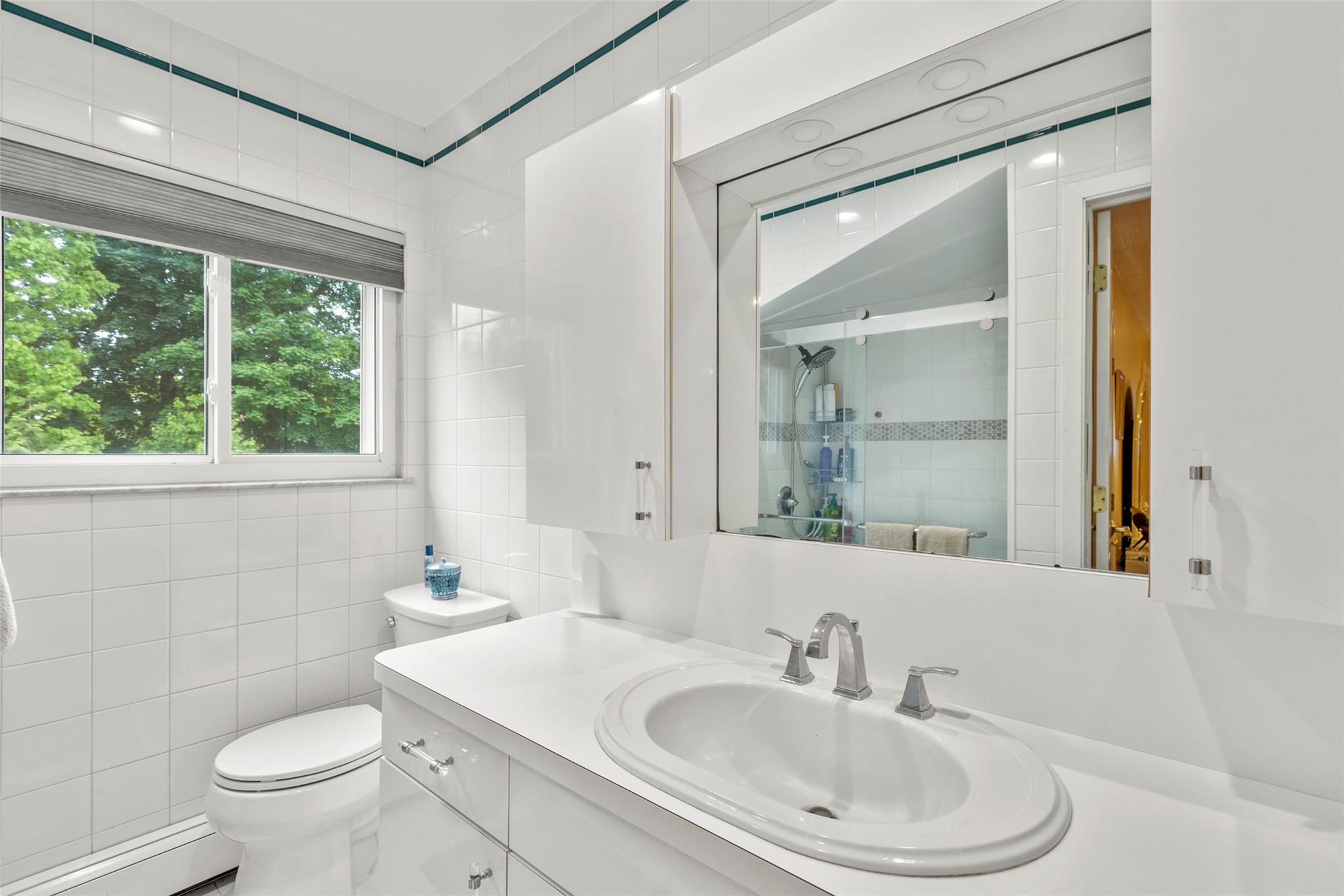 8 Wichard Boulevard, Commack, New York image 17