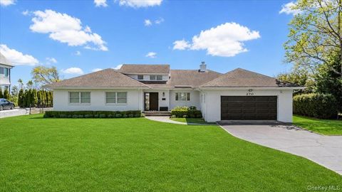 270 Dolphin Drive Hewlett Neck NY 11598