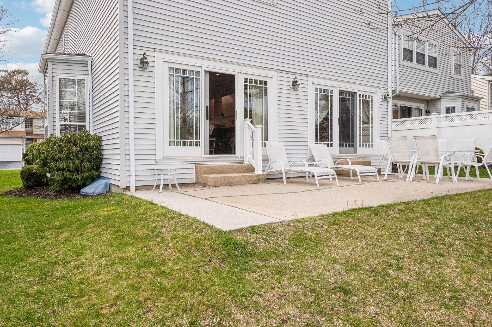 15 Colony Drive #15, Holbrook, New York image 40