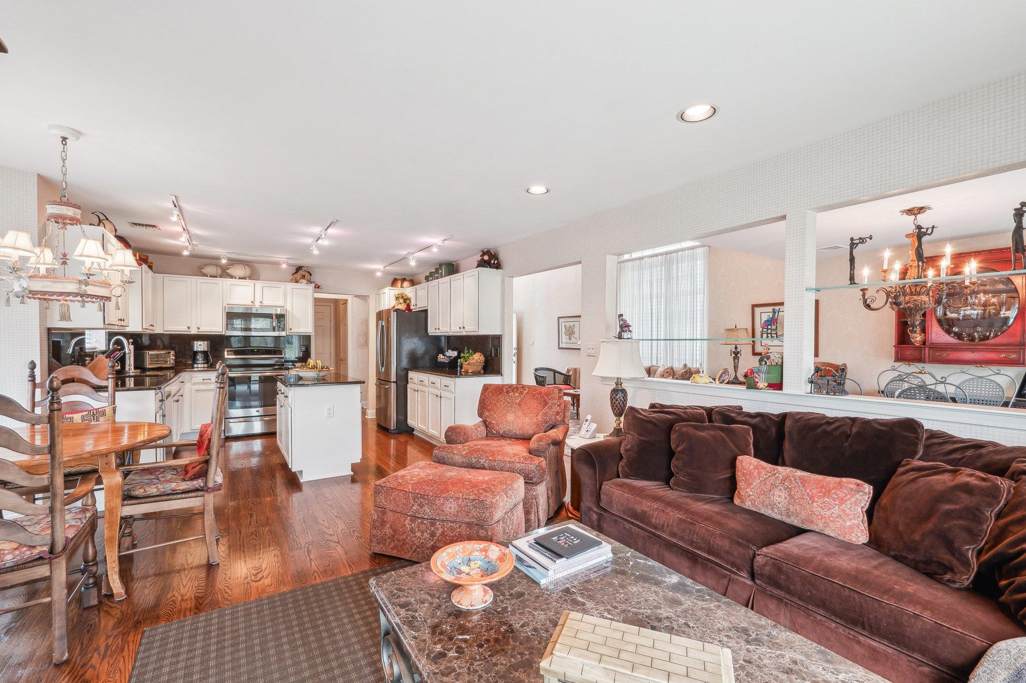 15 Colony Drive #15, Holbrook, New York image 12