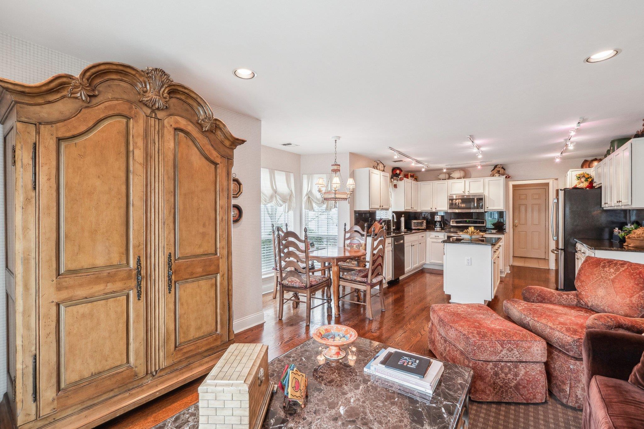 15 Colony Drive #15, Holbrook, New York image 11