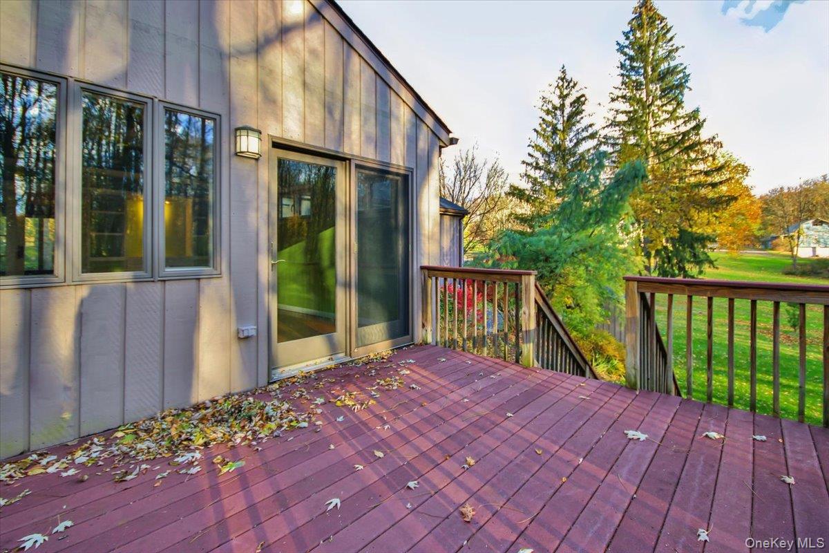 Marlboro, New York 12542, United States, 3 Bedrooms Bedrooms, ,2 BathroomsBathrooms,Residential,Active,239334