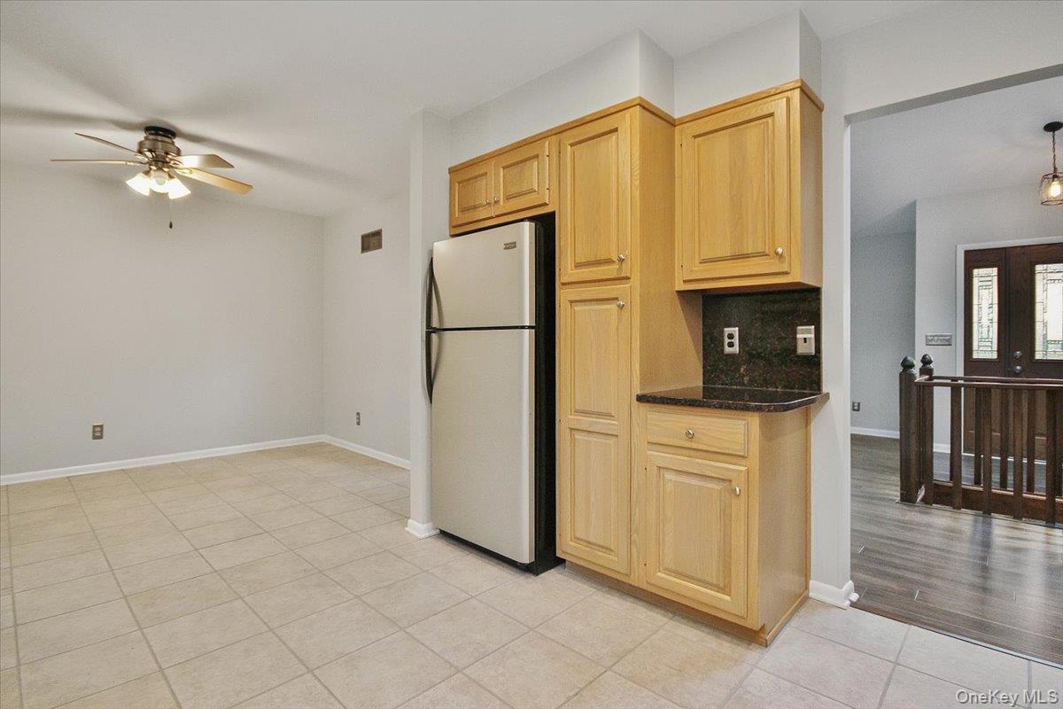 Marlboro, New York 12542, United States, 3 Bedrooms Bedrooms, ,2 BathroomsBathrooms,Residential,Active,239334