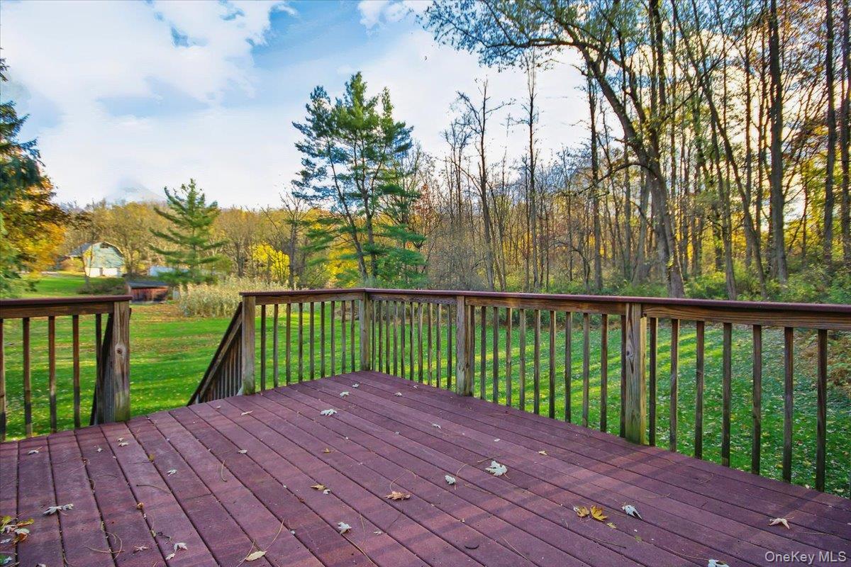 Marlboro, New York 12542, United States, 3 Bedrooms Bedrooms, ,2 BathroomsBathrooms,Residential,Active,239334