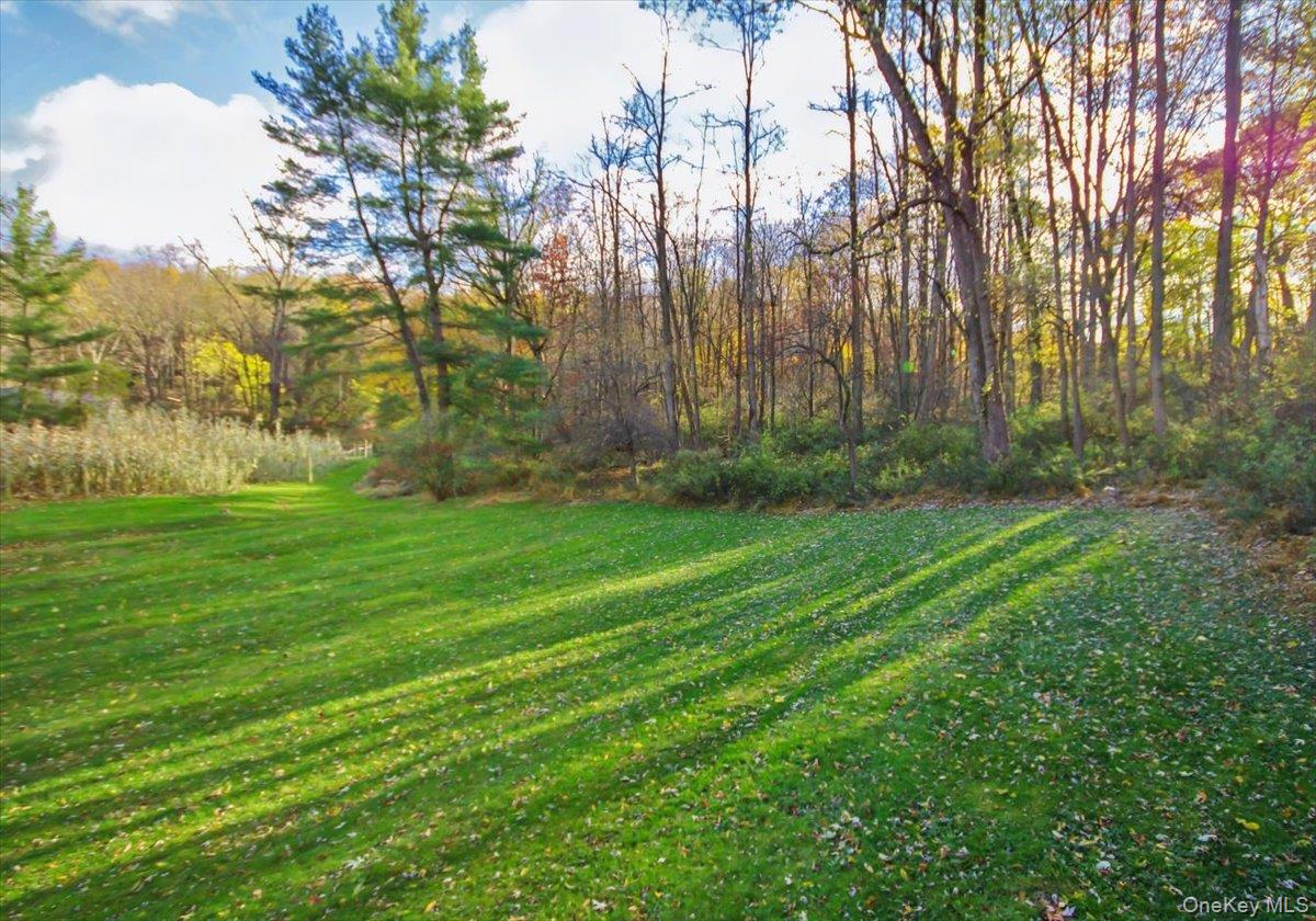 Marlboro, New York 12542, United States, 3 Bedrooms Bedrooms, ,2 BathroomsBathrooms,Residential,Active,239334