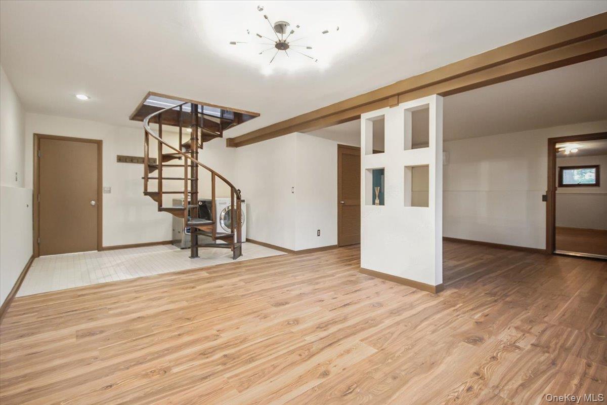 Marlboro, New York 12542, United States, 3 Bedrooms Bedrooms, ,2 BathroomsBathrooms,Residential,Active,239334