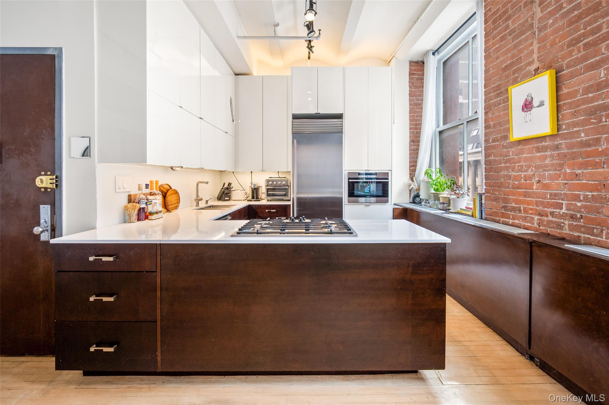 439 Lafayette Street 3