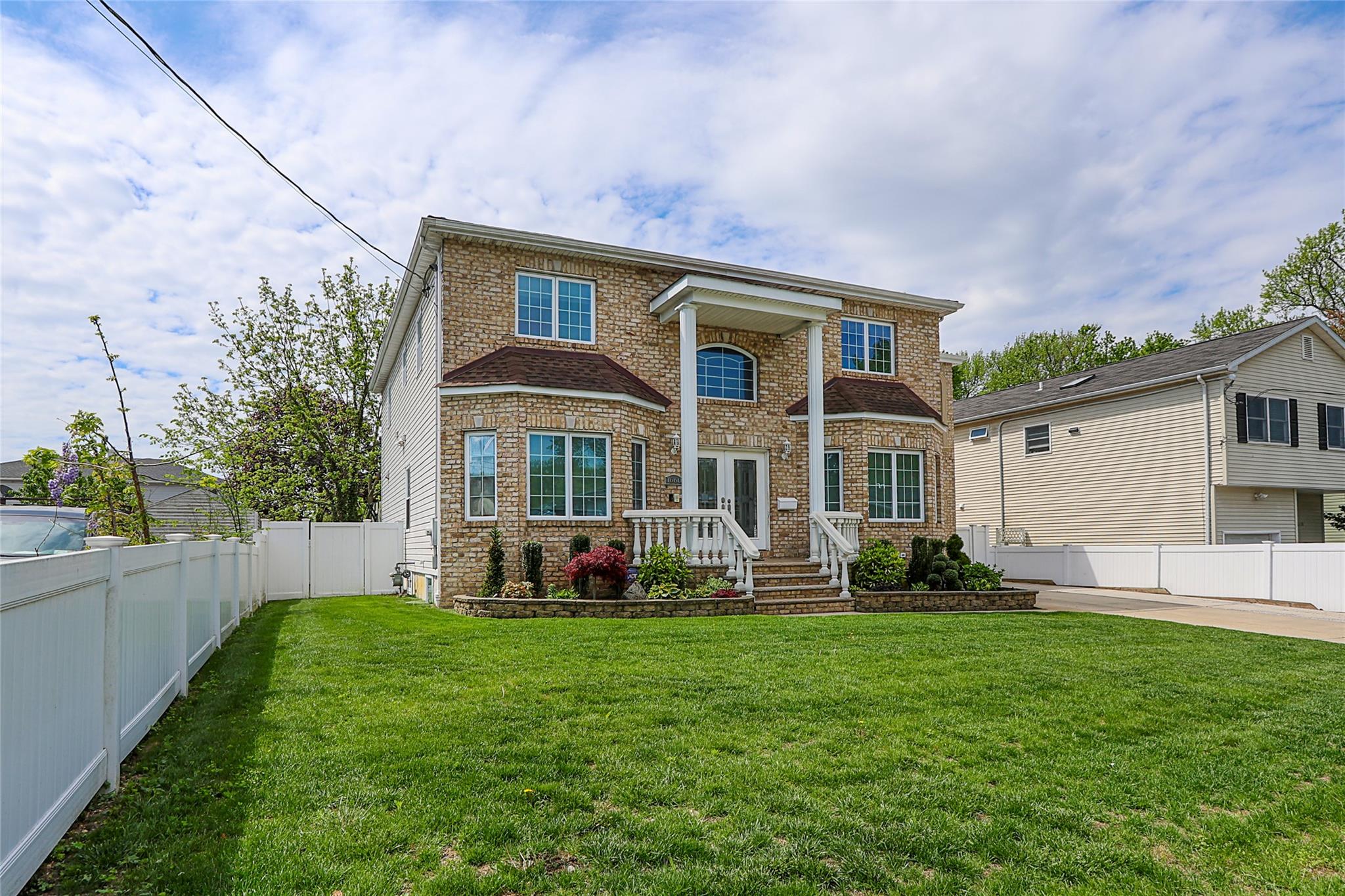 1660 Bridge Street, Merrick, New York image 3