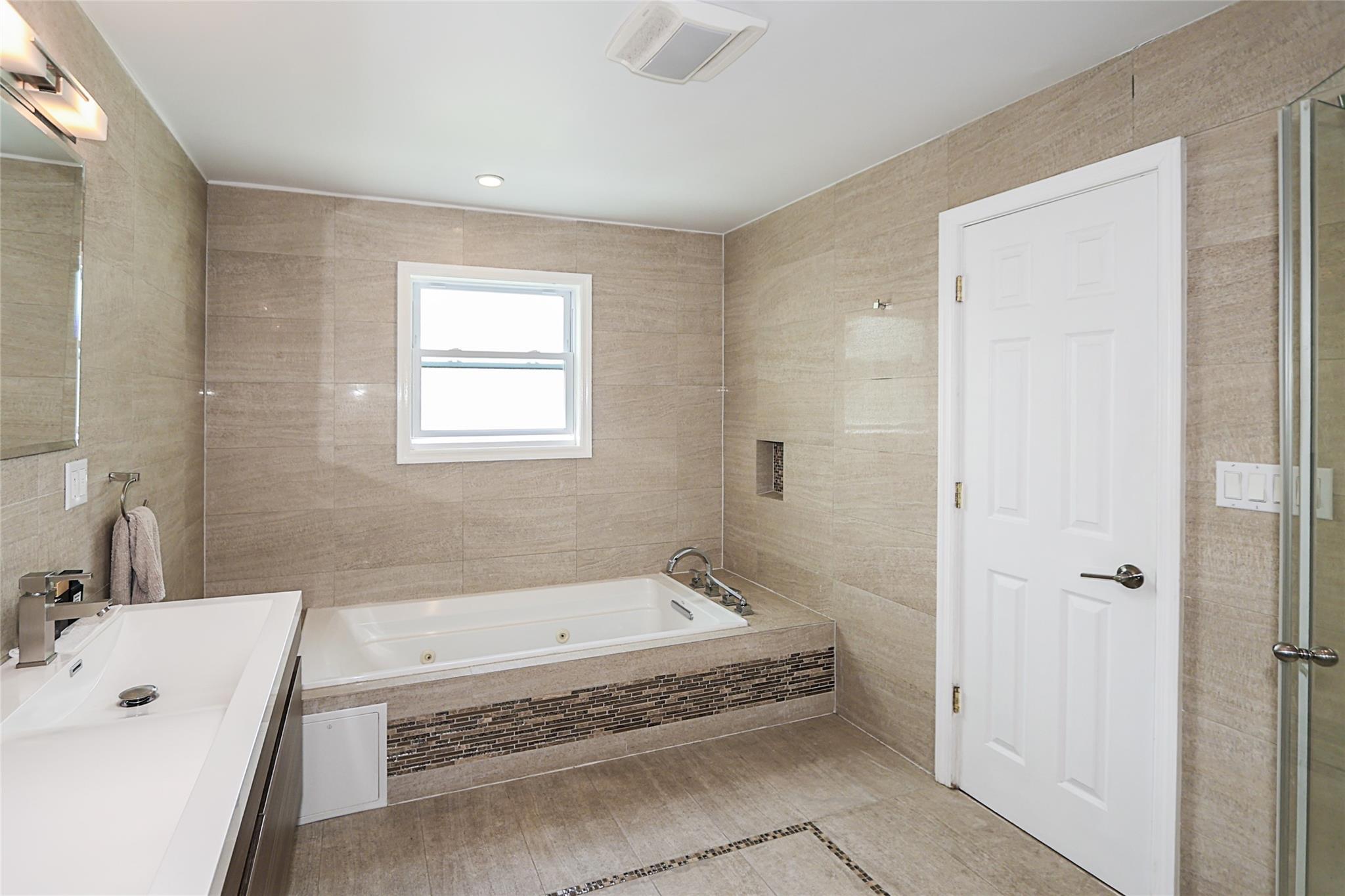 1660 Bridge Street, Merrick, New York image 23