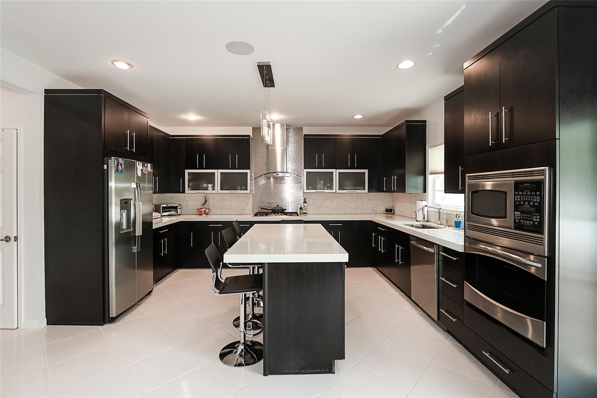 1660 Bridge Street, Merrick, New York image 15