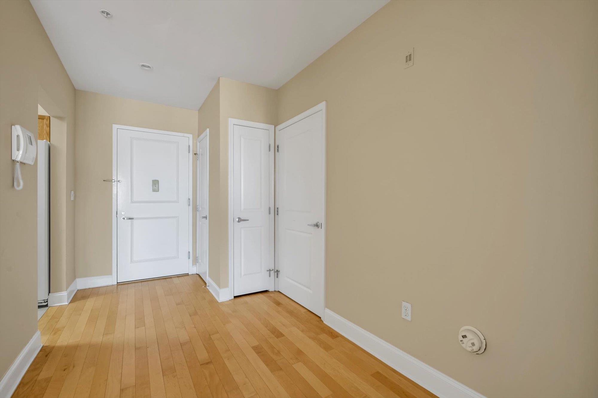 130 Post Avenue #315, Westbury, New York image 2