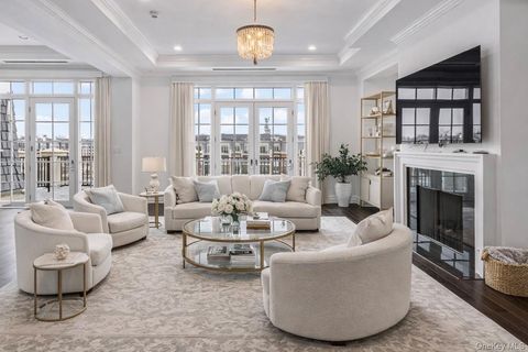 3000 Royal Court 3308 North Hills NY 11040