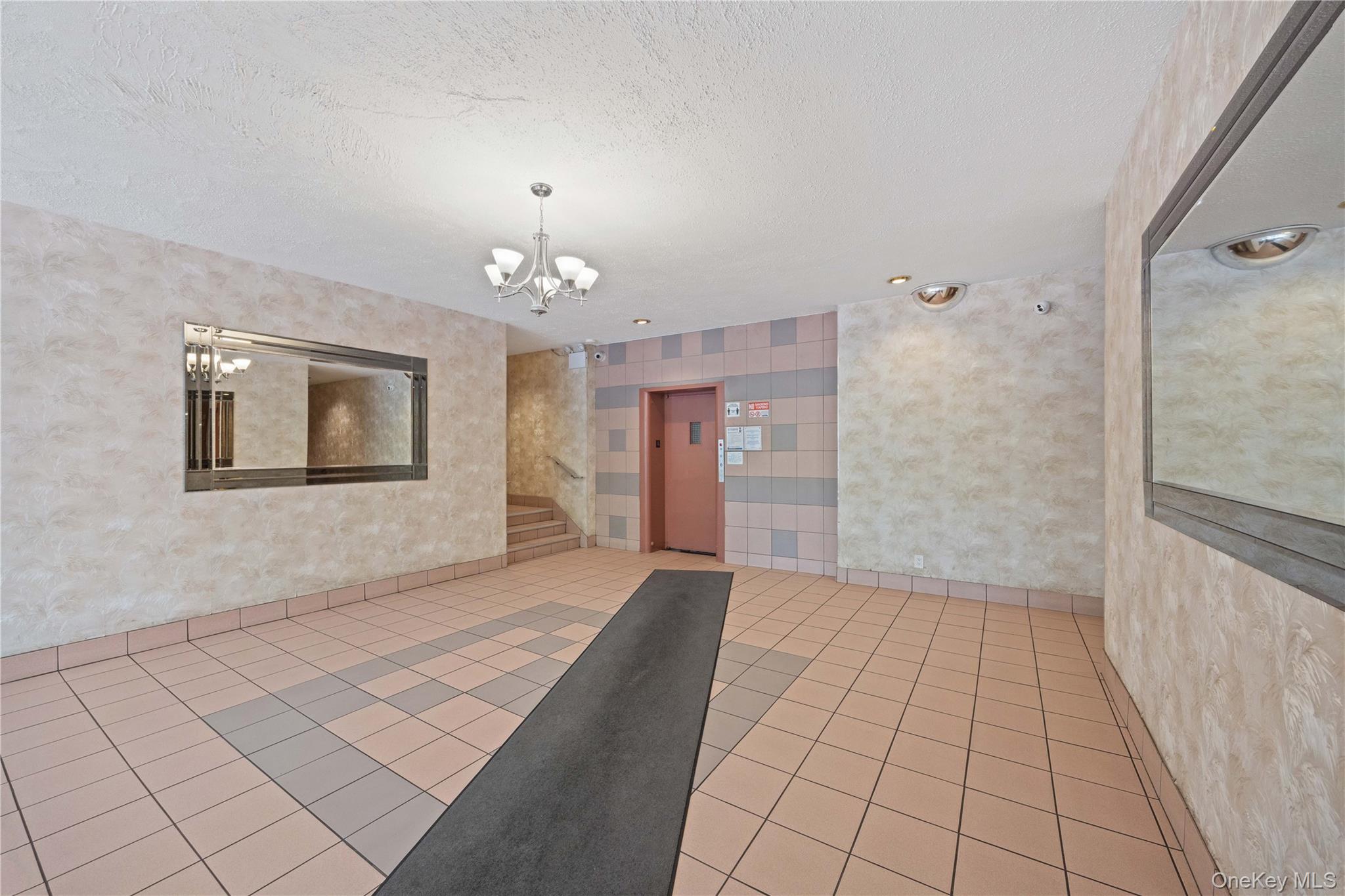6535 Broadway 2A