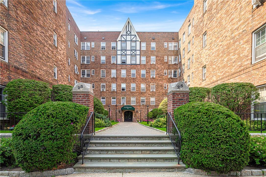 25 Parkview Avenue #3H, Bronxville, New York image 1