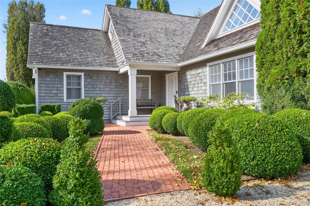 Photo of 16 Borden Lane, East Hampton, NY 11937 (MLS # 1067030)