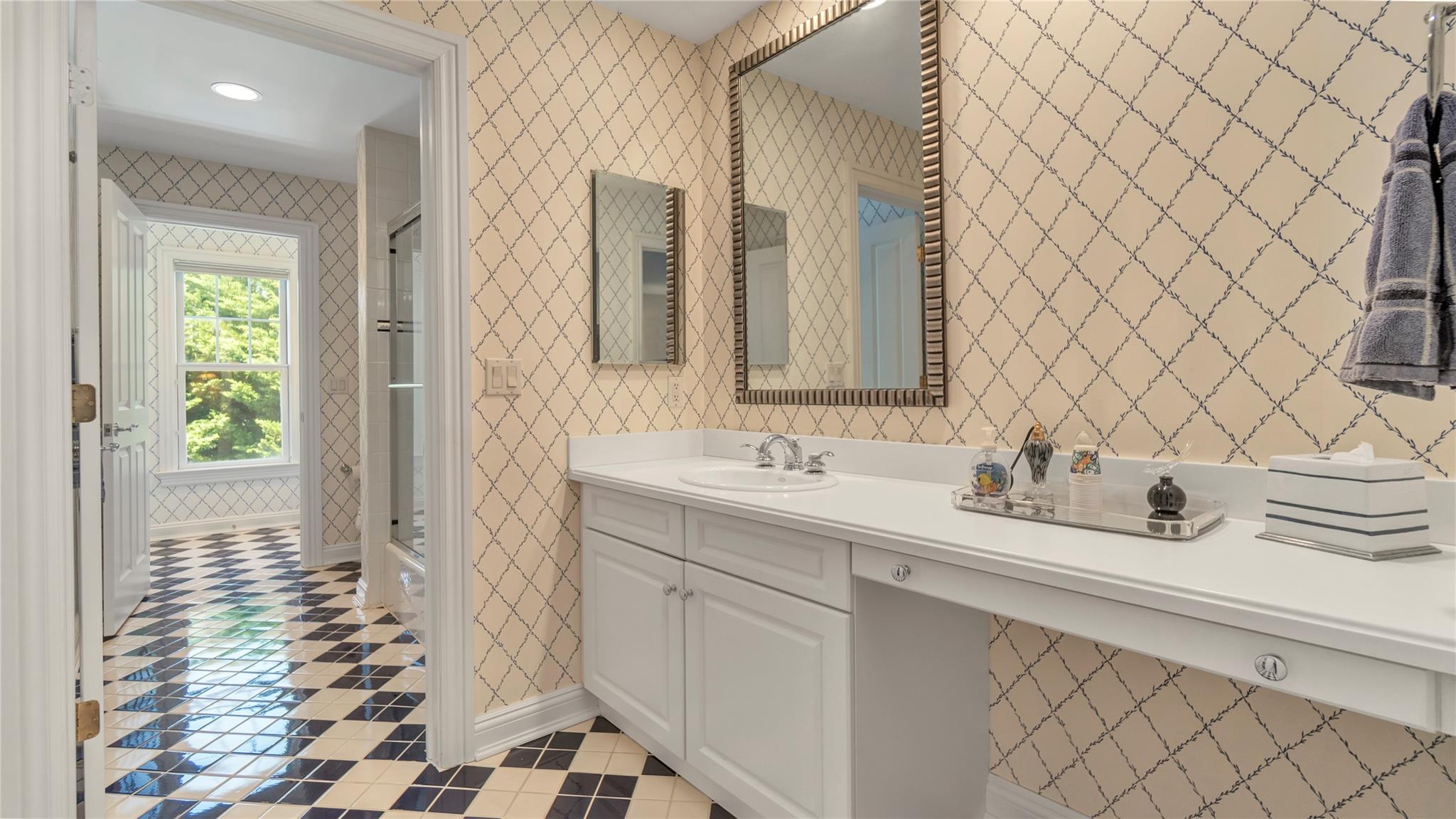 48 Pembroke Drive, Glen Cove, New York image 33