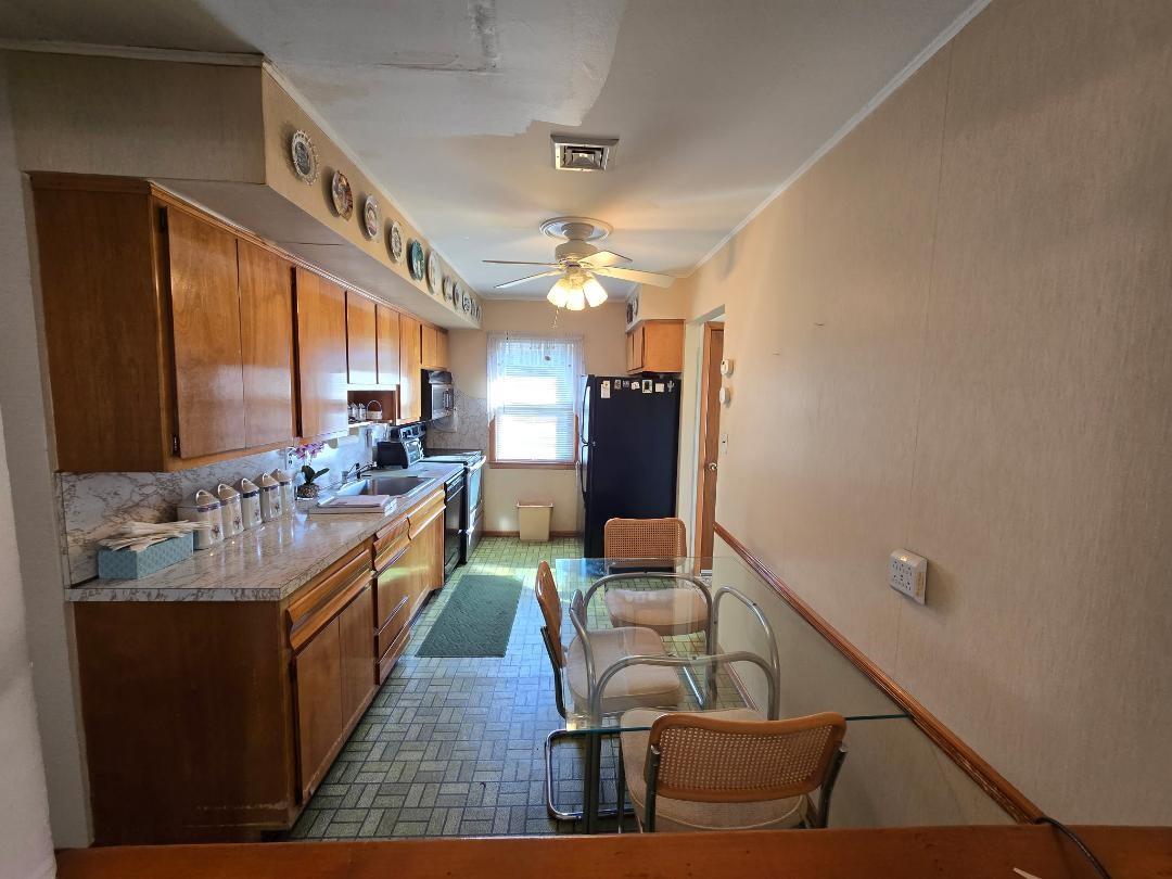 456 Broadway, Bethpage, New York image 16