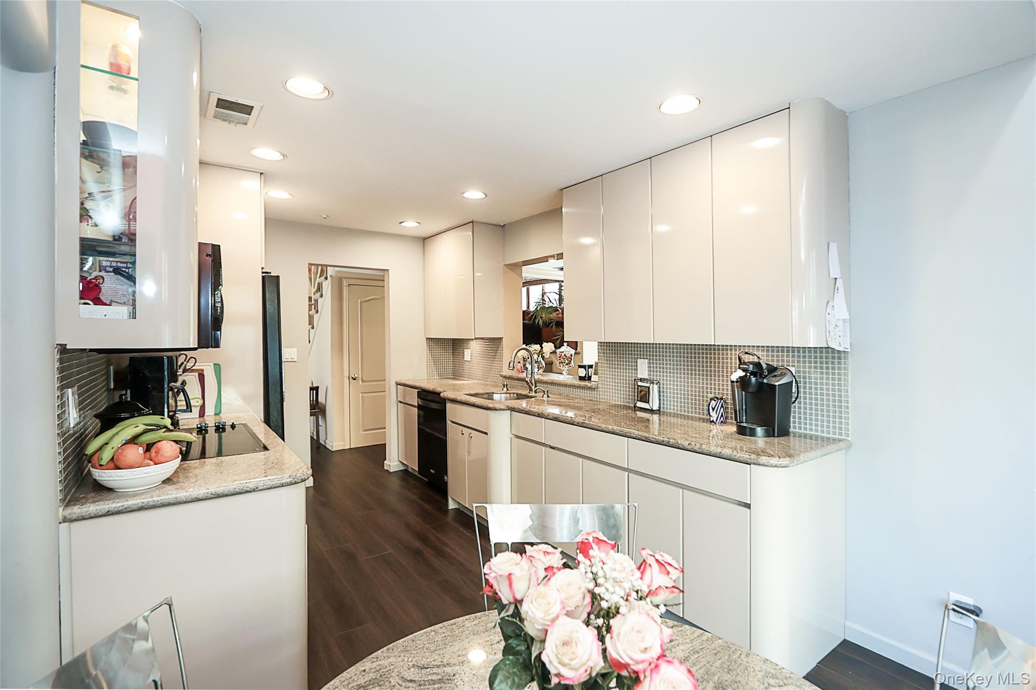 3526 Daniel Crescent