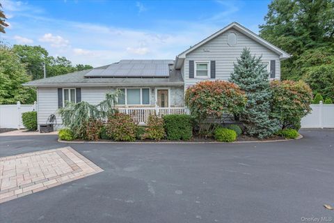 Photo of 93 Gibbs Pond Road, Nesconset, NY 11767 (MLS # 927008)