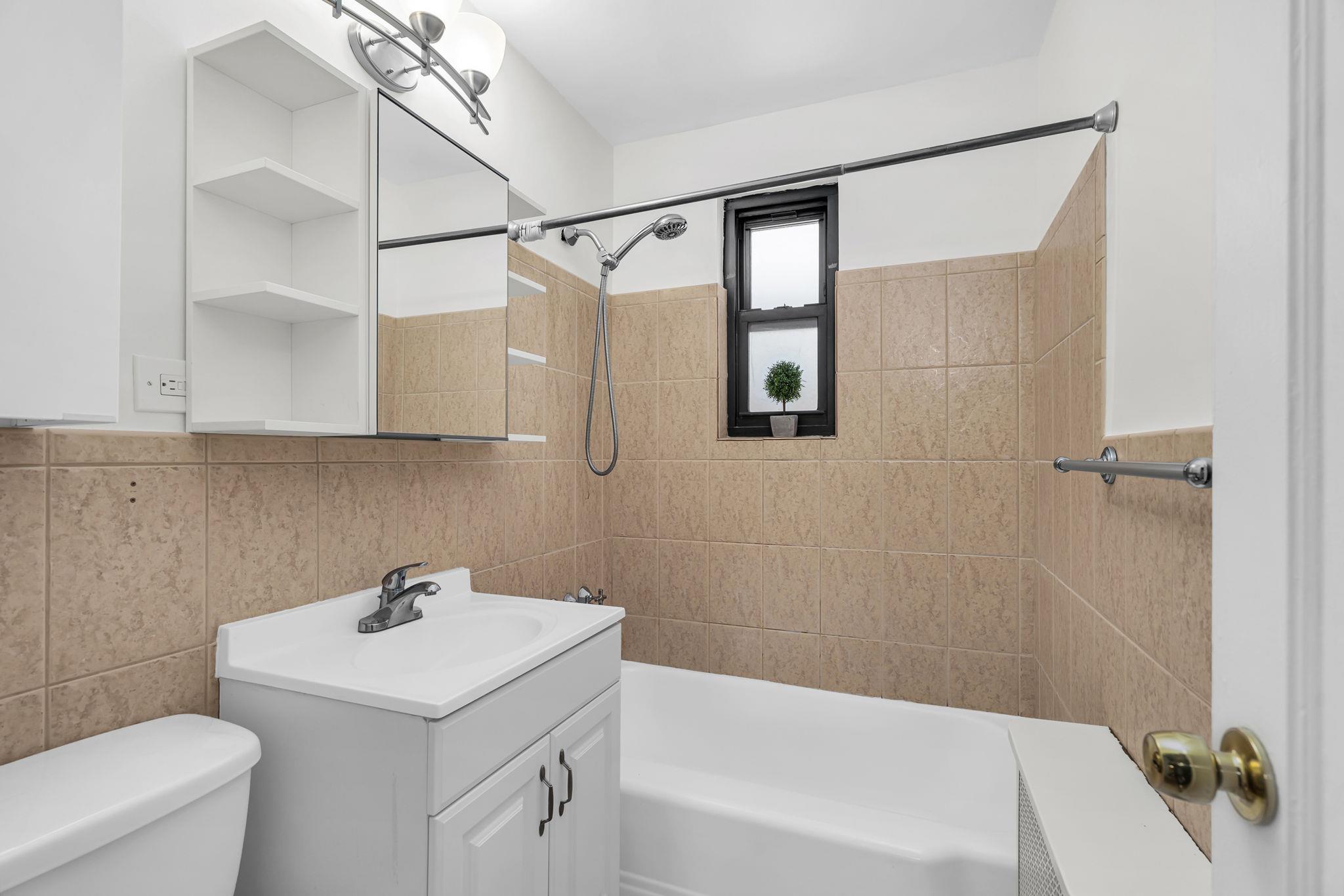 122 Richbell Road #C2, Mamaroneck, New York image 14