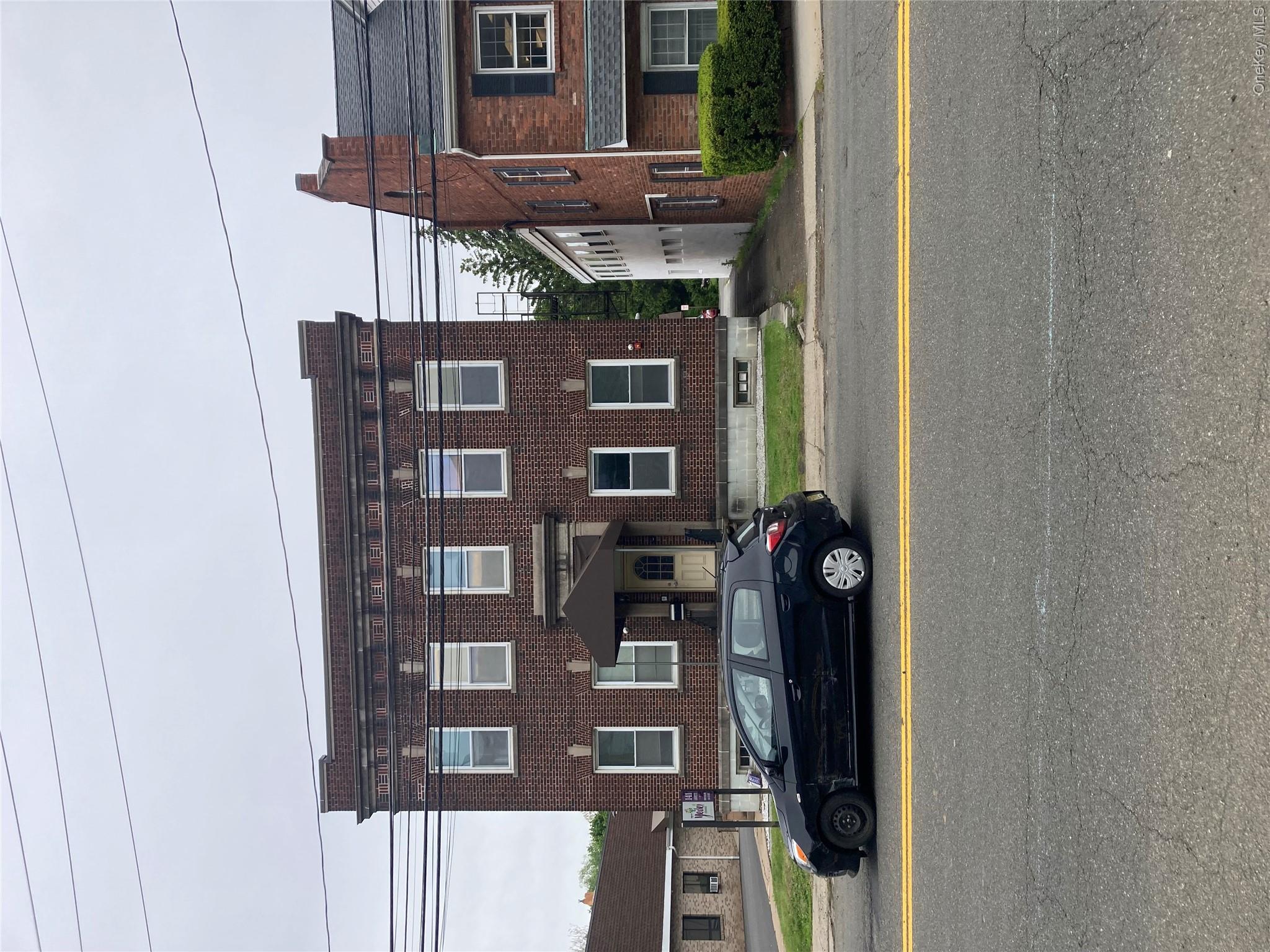 141 Lafayette Avenue