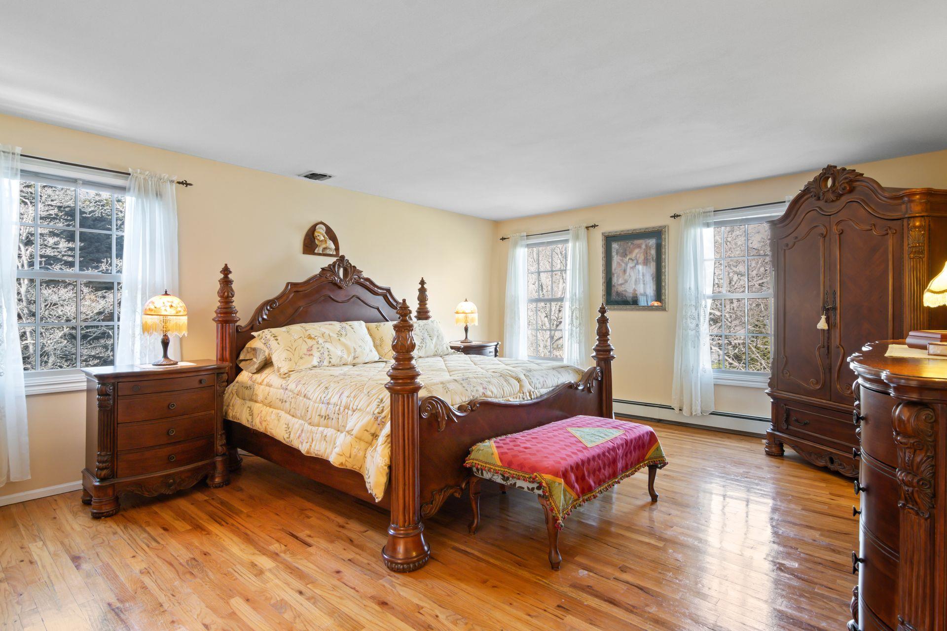 10 Fairway Drive, Port Jefferson, New York image 10