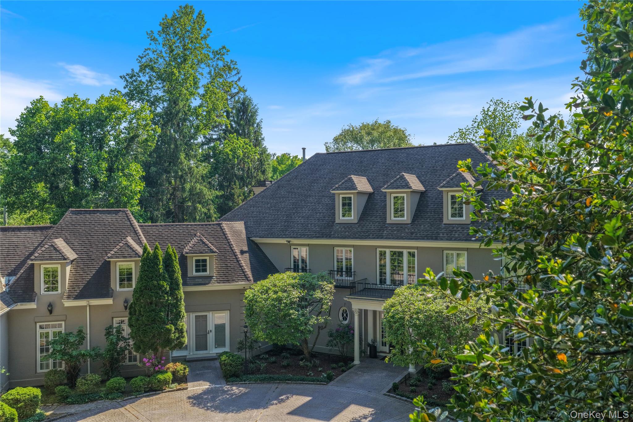 33 Ardsley Avenue E