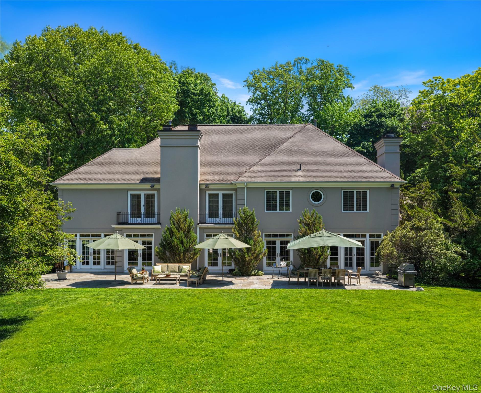 33 Ardsley Avenue E