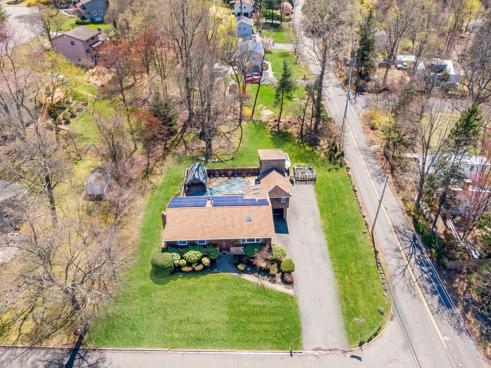 2 Aura Drive, Valley Cottage, New York image 42