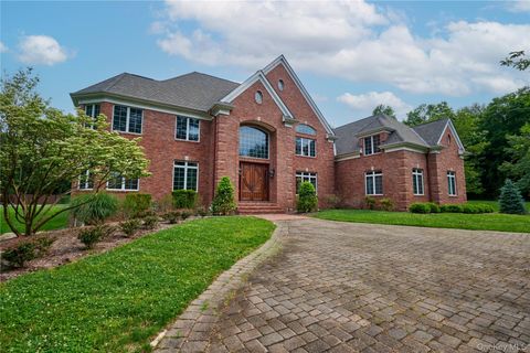 Homes For Sale - 637 S Mountain Road<br/> New City, NY 10956