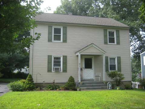 Apartment For Rent - 30 W George Avenue<br/> Pearl River, NY 10965